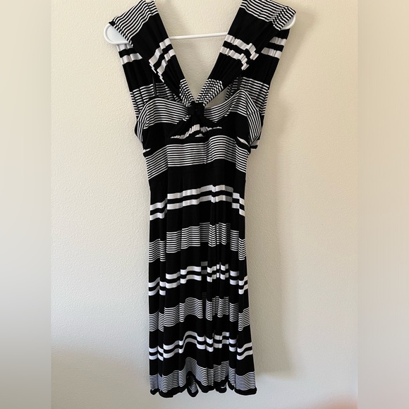 White House Black Market Convertible Striped Dress Size 4 - Picture 5 of 7